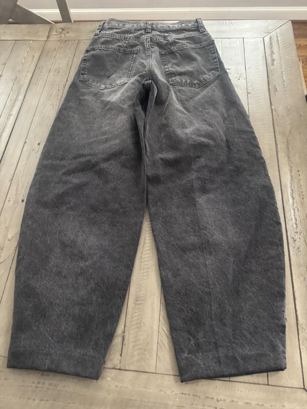ZARA Barrel Mid-Rise Jeans Black Size 0 - Picture 3 of 3